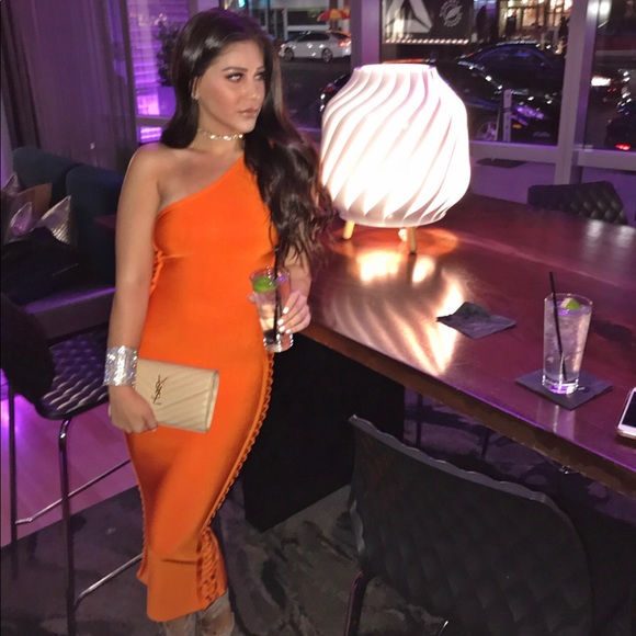 Meet your Posher, Alice - Picture 5 of 5